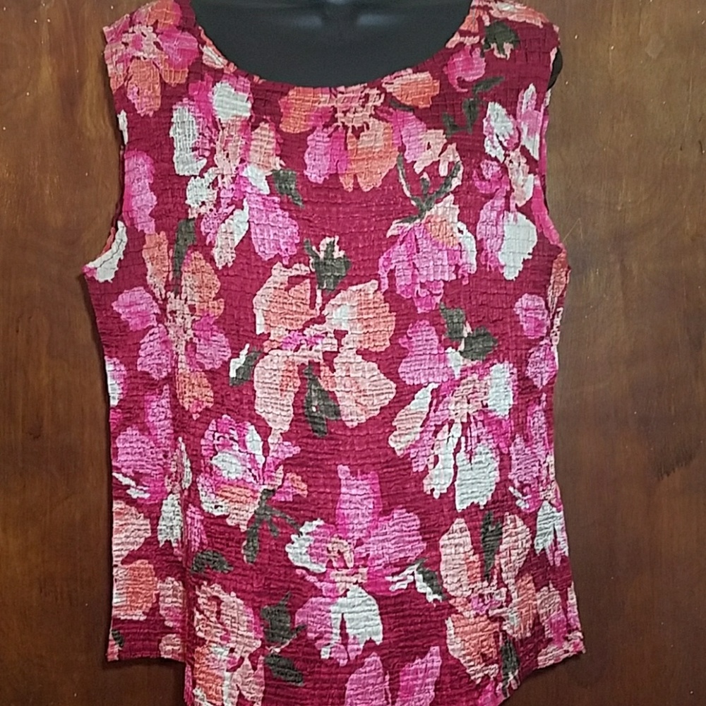 Magenta, pink, & salmon shell top